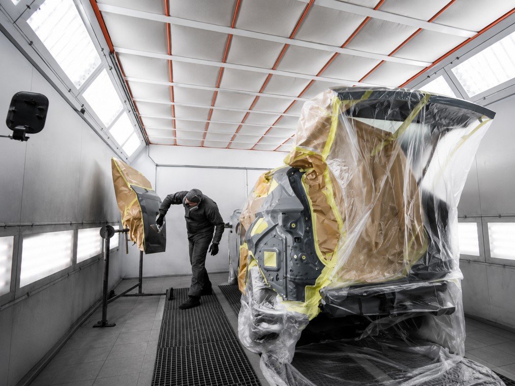 Denting and painting repair with colour-matched paint — AutoMeisters Noida